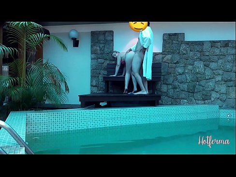 ❤️ Chefe convida criada para a piscina, mas não conseguiu resistir a um ️❌ Porno vídeo em pt.sex00.top